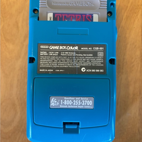 Original Nintendo Gameboy Color - Picture 3 of 3
